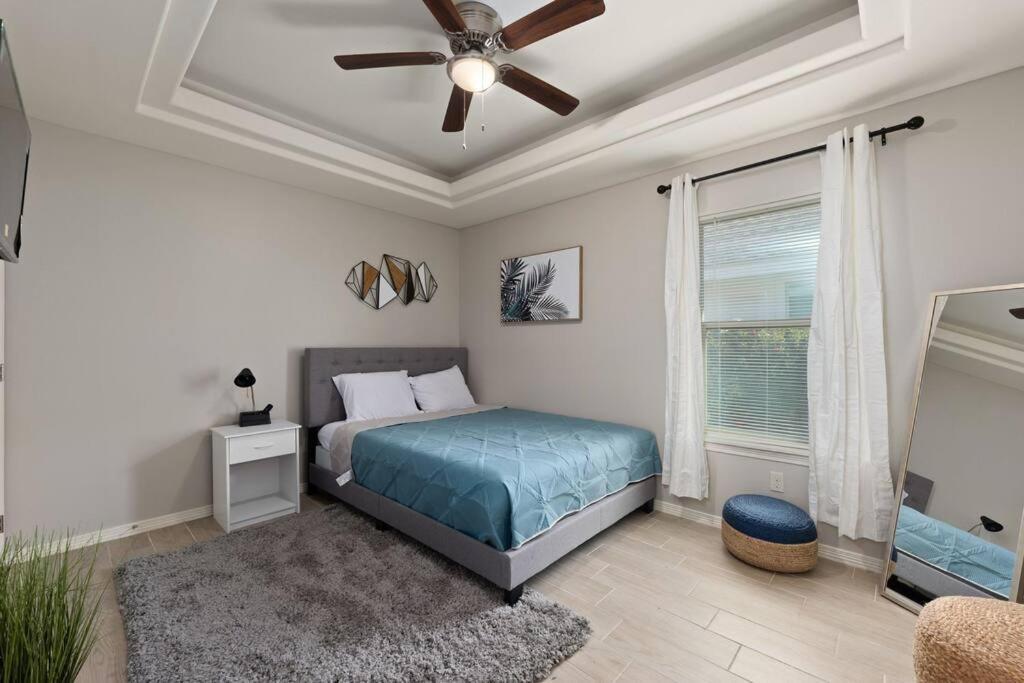 Cozy 3 Bed 2 Bath Apartment, Near Shopping Plazas, Expressway And Free Parking Edinburg Exterior photo